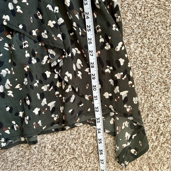 NWT Boohoo Green Leopard Woven Ruffle Detail Skater Mini Dress Size 6 - Picture 7 of 7